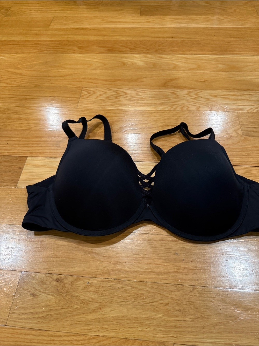 Torrid women’s black  Ox plunge push-up bra 42C.